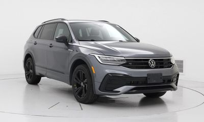 2024 Volkswagen Tiguan 4Motion SE R