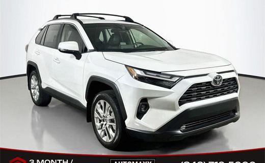 2025 Toyota RAV4 XLE Premium
