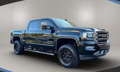 2017 GMC Sierra SLT