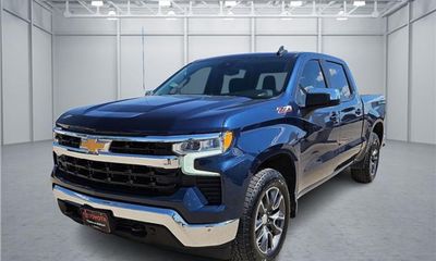 2023 Chevrolet Silverado LT