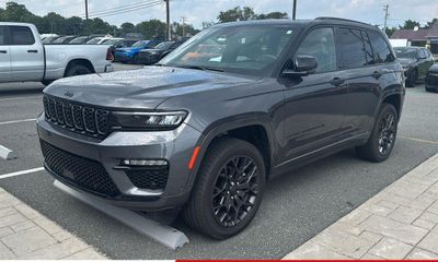 2025 Jeep Grand Cherokee Summit