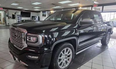2017 GMC Sierra Denali