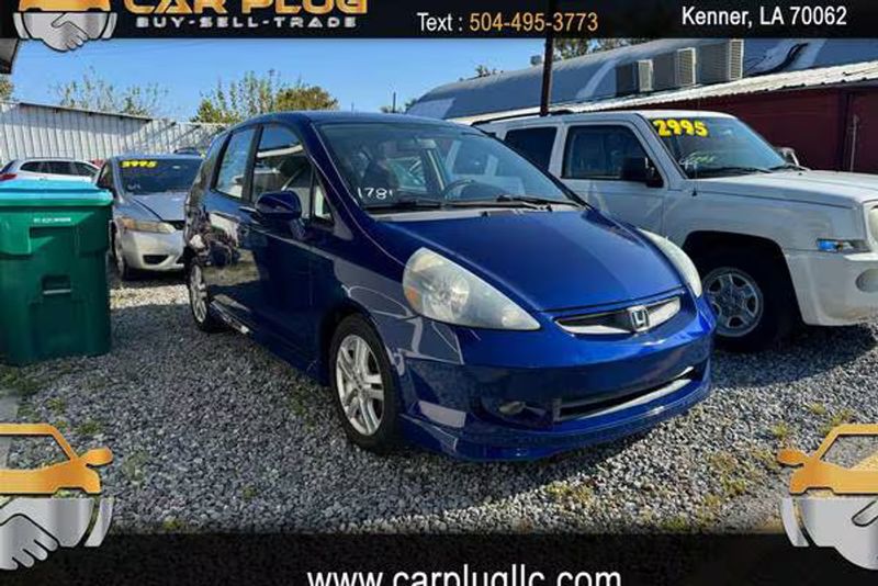 2007 Honda FIT — a typically priced live listing