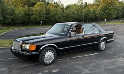 1986 Mercedes-Benz 560 560SEL