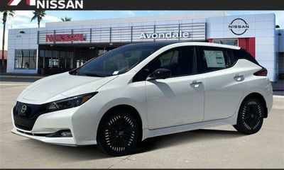 2023 Nissan Leaf SV