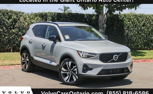 2026 Volvo XC40 Ultra Dark