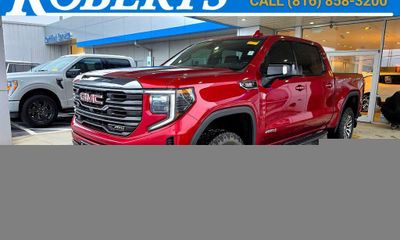 2023 GMC Sierra AT4
