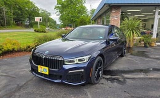 2021 BMW 750I