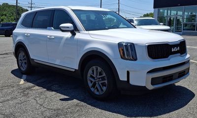 2024 Kia Telluride LX