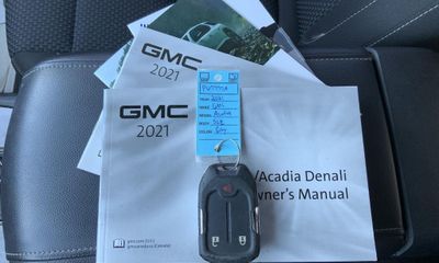 2021 GMC Acadia SLE