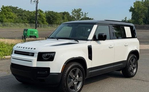2026 Land Rover Defender 110 S