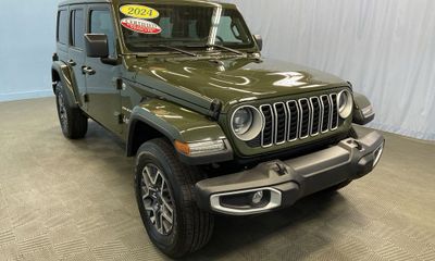 2024 Jeep Wrangler Sahara