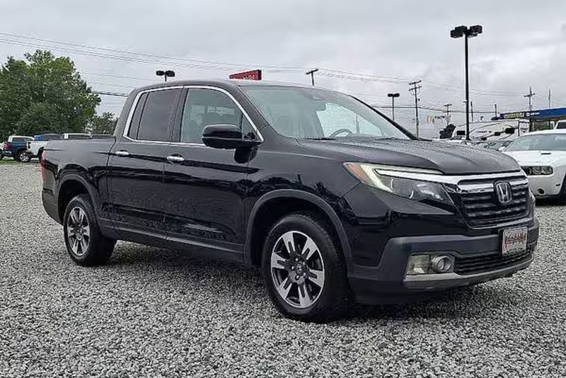 2019 Honda Ridgeline — a typically priced live listing
