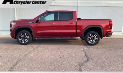 2021 GMC Sierra AT4