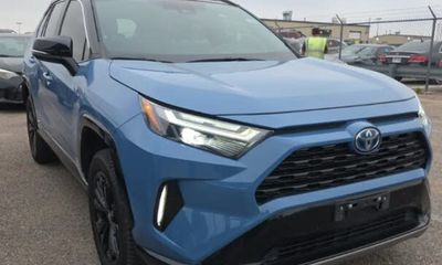 2023 Toyota RAV4 XSE