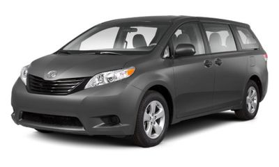 2013 Toyota Sienna SE 8 Passenger