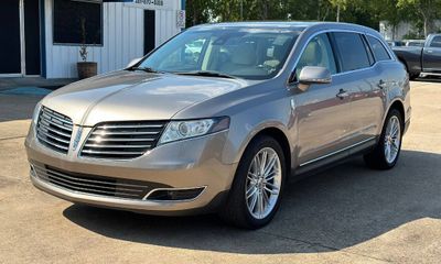 2018 Lincoln MKT Base