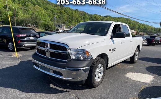 2019 Ram 1500 SLT