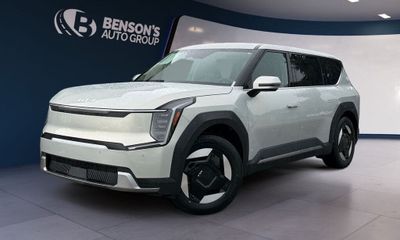 2024 Kia EV9 Light