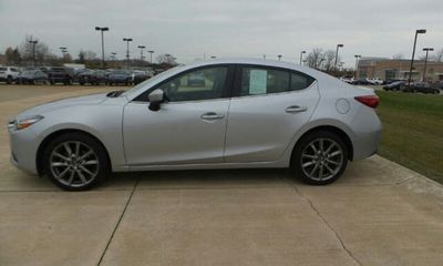 2018 Mazda MAZDA3 Touring