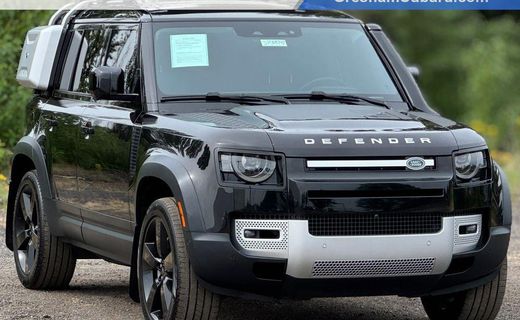 2022 Land Rover Defender 110 SE