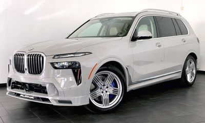 2026 BMW X7 Alpina XB7