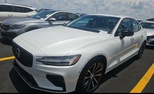 2023 Volvo S60 Plus Dark