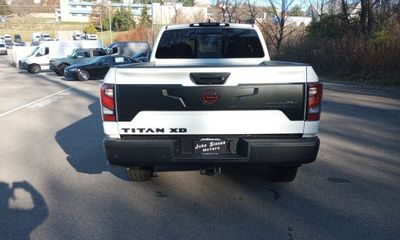 2024 Nissan Titan