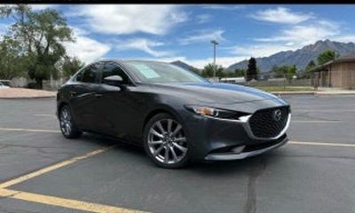 2022 Mazda MAZDA3 Preferred Package