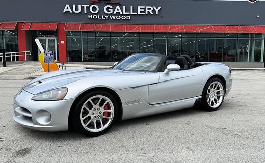2004 Dodge Viper