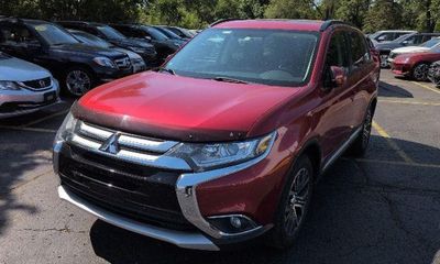 2016 Mitsubishi Outlander SE SEL