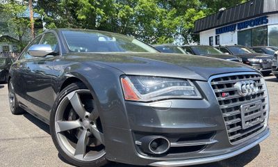 2013 Audi S8 Quattro