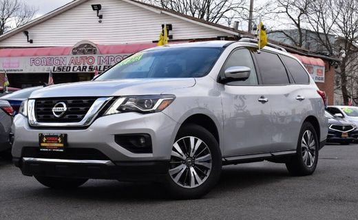 2020 Nissan Pathfinder SL