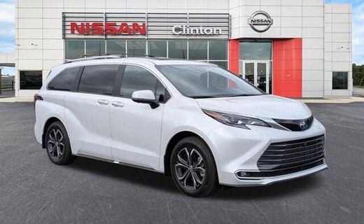 2025 Toyota Sienna Platinum