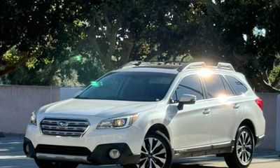 2016 Subaru Outback Limited MR Navi
