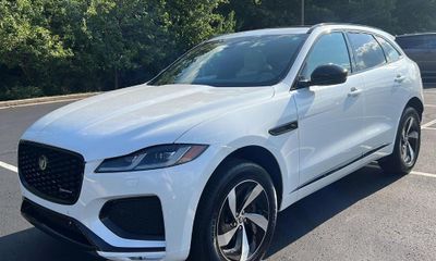 2025 Jaguar F-Pace P250 R Dynamic