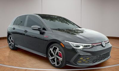 2024 Volkswagen Golf GTI SE