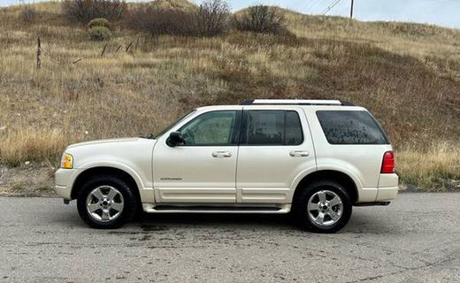 2005 Ford Explorer Limited