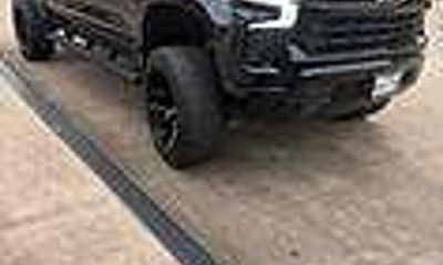 2022 Chevrolet Silverado RST