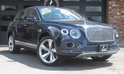2018 Bentley Bentayga W12 Signature Edition