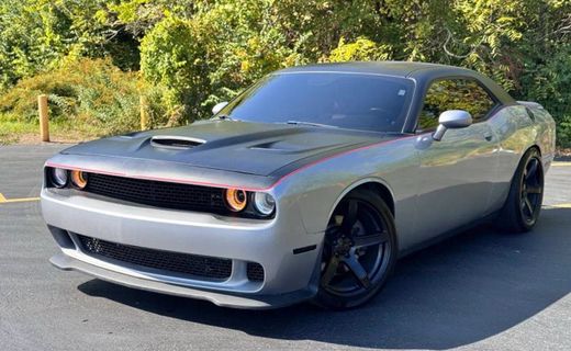 2016 Dodge Challenger SXT Plus