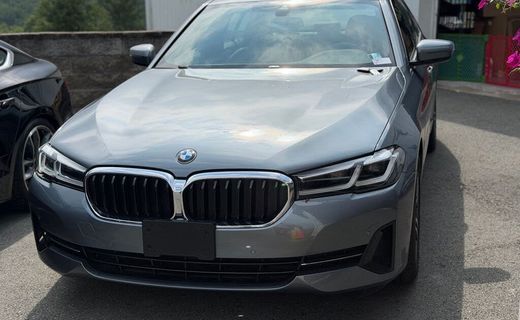 2022 BMW 530i