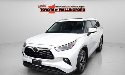 2026 Toyota Highlander XLE