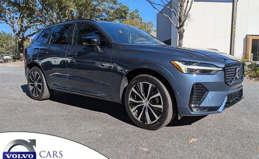 2023 Volvo XC60 Plus Dark