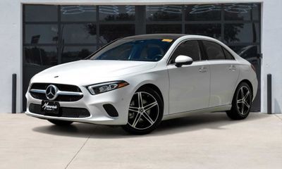 2022 Mercedes-Benz A-Class A220