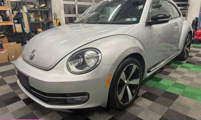 2012 Volkswagen Beetle Turbo