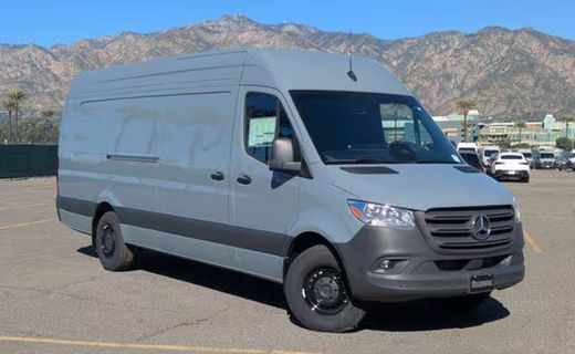 2025 Mercedes-Benz Sprinter 907