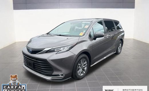 2022 Toyota Sienna XLE