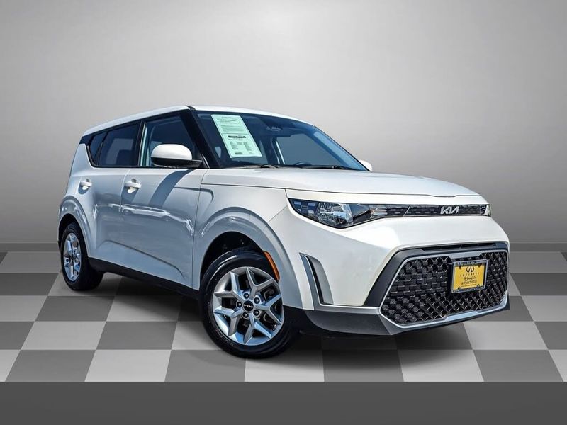 2024 Kia Soul — a typically priced live listing