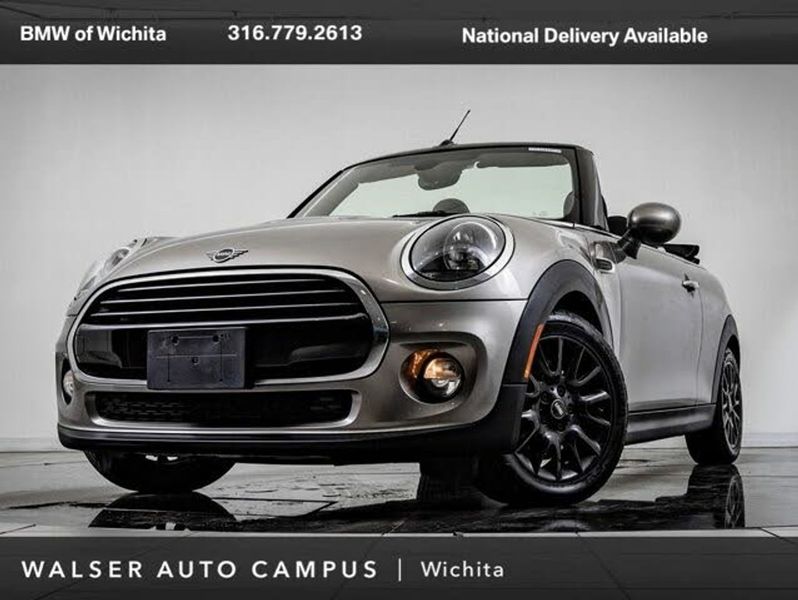 2019 Mini Cooper Convertible — a typically priced live listing